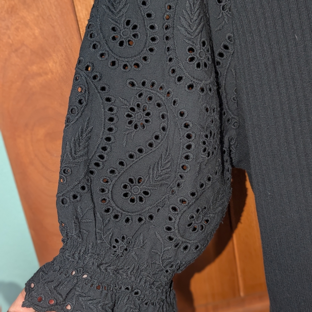 Design‎ History Black Ribbed Ruffled Blouse - Picture 5 of 9